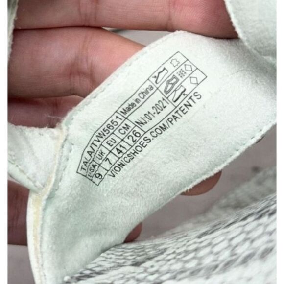 Vionic Leather Sandals Size 9 Tala T Strap Mint Green Snakeskin Print - Picture 7 of 8